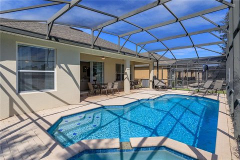 Casa en venta en Kissimmee, Florida, 5 dormitorios, 213.4 m2 № 1718555 - foto 28