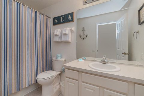 Casa en venta en Kissimmee, Florida, 5 dormitorios, 213.4 m2 № 1718555 - foto 21