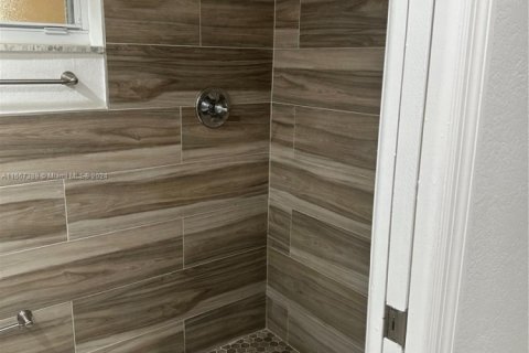 Condominio en venta en Miami, Florida, 2 dormitorios, 89.93 m2 № 1382027 - foto 27