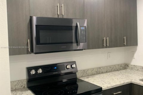 Condominio en venta en Miami, Florida, 2 dormitorios, 89.93 m2 № 1382027 - foto 10