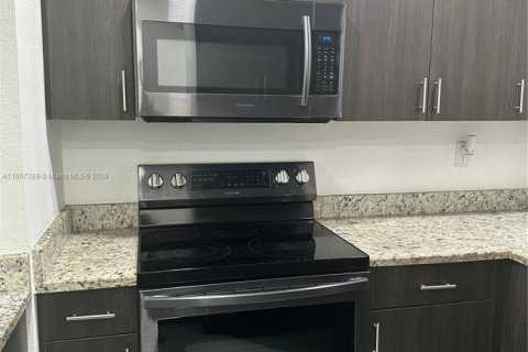 Condominio en venta en Miami, Florida, 2 dormitorios, 89.93 m2 № 1382027 - foto 9