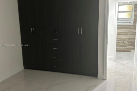 Condominio en venta en Miami, Florida, 2 dormitorios, 89.93 m2 № 1382027 - foto 30