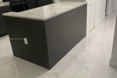 Condominio en venta en Miami, Florida, 2 dormitorios, 89.93 m2 № 1382027 - foto 13