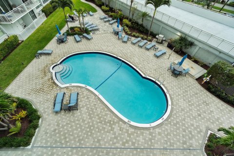 Condo in Fort Lauderdale, Florida, 1 bedroom № 2185425 - photo 22