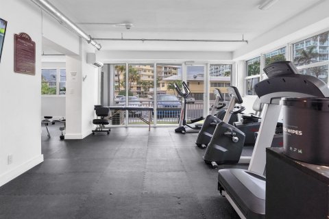 Condo in Fort Lauderdale, Florida, 1 bedroom № 2185425 - photo 13