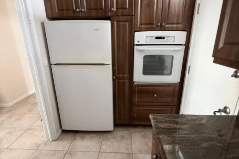 Condo in Fort Lauderdale, Florida, 1 bedroom № 2185425 - photo 3