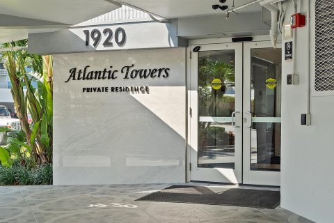 Condo in Fort Lauderdale, Florida, 1 bedroom № 2185425 - photo 15