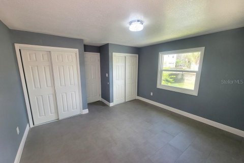 Casa en alquiler en Weeki Wachee, Florida, 2 dormitorios, 80.27 m2 № 2150101 - foto 22