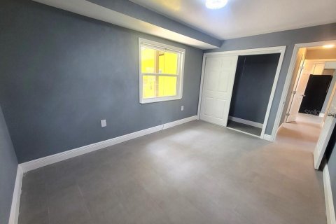 Casa en alquiler en Weeki Wachee, Florida, 2 dormitorios, 80.27 m2 № 2150101 - foto 19
