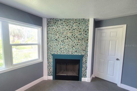 Casa en alquiler en Weeki Wachee, Florida, 2 dormitorios, 80.27 m2 № 2150101 - foto 14