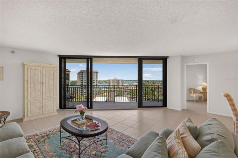 Condo in Clearwater, Florida, 2 bedrooms  № 2152321 - photo 25