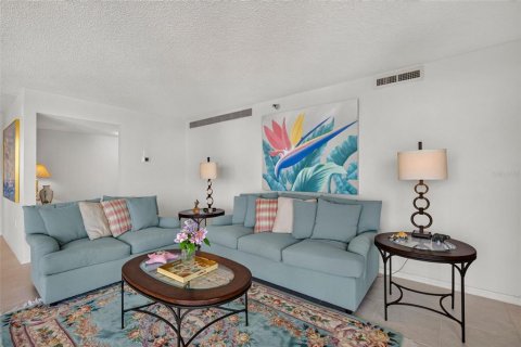 Condo in Clearwater, Florida, 2 bedrooms  № 2152321 - photo 21