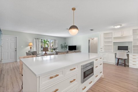 Villa ou maison à vendre à Margate, Floride: 2 chambres, 116.78 m2 № 2429203 - photo 7