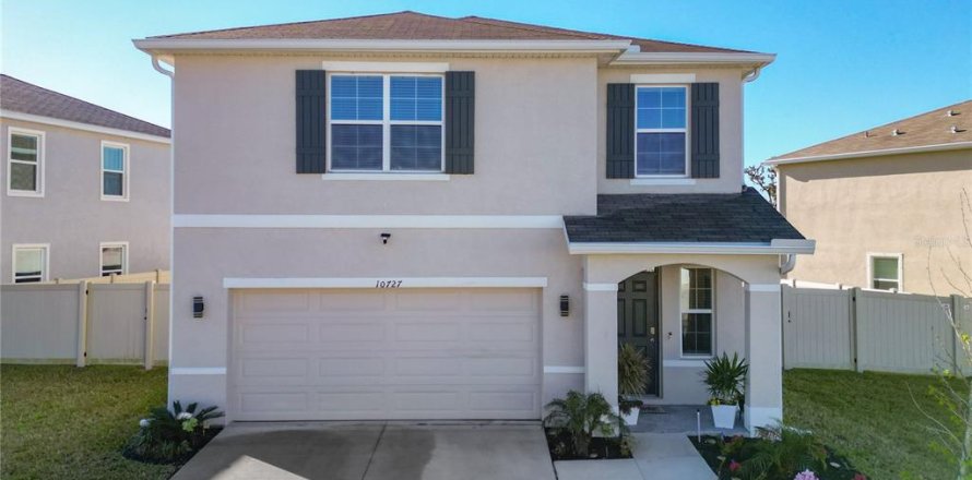 House in San Antonio, Florida 3 bedrooms, 182.18 sq.m. № 1584581
