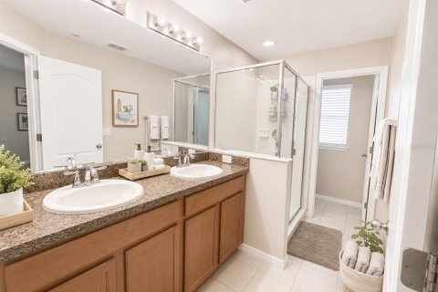Touwnhouse à vendre à Orlando, Floride: 3 chambres, 155.89 m2 № 2220794 - photo 7