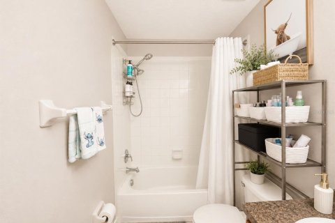 Touwnhouse à vendre à Orlando, Floride: 3 chambres, 155.89 m2 № 2220794 - photo 11