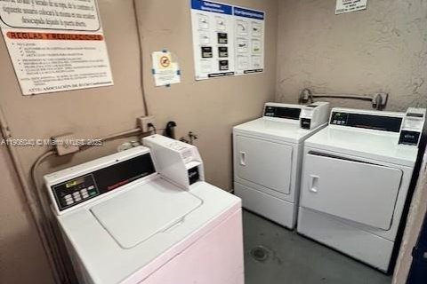 Купить кондоминиум в Майами, Флорида 1 спальня, 70.23м2, № 1956665 - фото 14