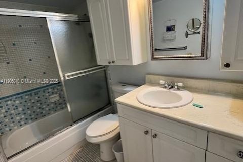 Купить кондоминиум в Майами, Флорида 1 спальня, 70.23м2, № 1956665 - фото 10