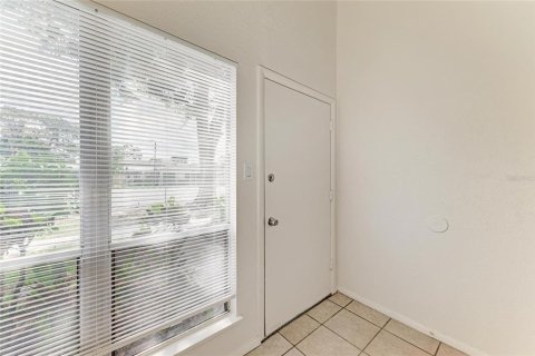 Condo in Sarasota, Florida, 1 bedroom  № 1743643 - photo 5