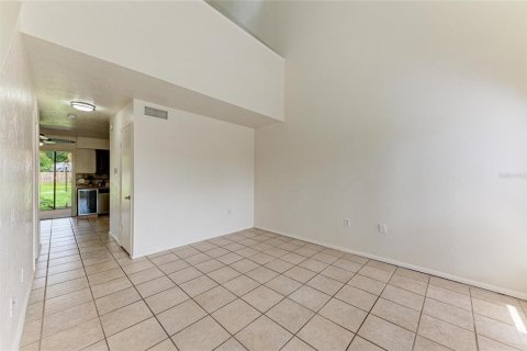 Condo in Sarasota, Florida, 1 bedroom  № 1743643 - photo 6