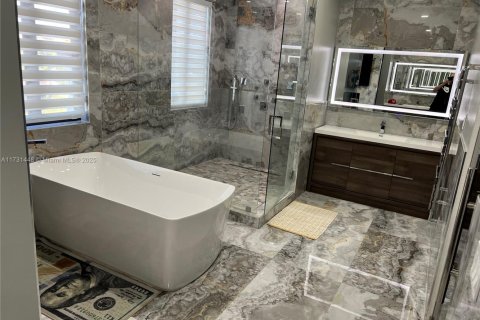 House in Cutler Bay, Florida 5 bedrooms, 321.35 sq.m. № 1980887 - photo 26