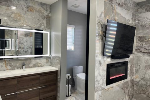 House in Cutler Bay, Florida 5 bedrooms, 321.35 sq.m. № 1980887 - photo 24