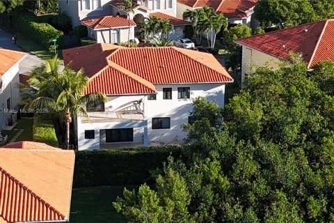 House in Cutler Bay, Florida 5 bedrooms, 321.35 sq.m. № 1980887 - photo 4