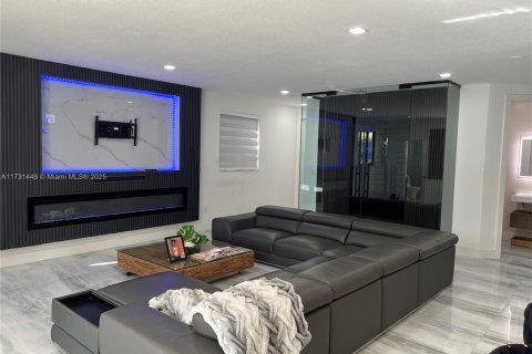 House in Cutler Bay, Florida 5 bedrooms, 321.35 sq.m. № 1980887 - photo 18