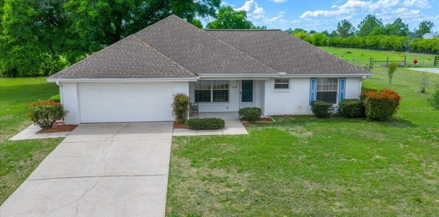 Villa ou maison à Ocala, Floride 3 chambres, 140.38 m2 № 2141411