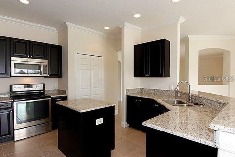 Casa en alquiler en Kissimmee, Florida, 5 dormitorios, 346.99 m2 № 1898812 - foto 6