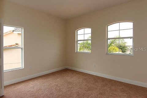 Casa en alquiler en Kissimmee, Florida, 5 dormitorios, 346.99 m2 № 1898812 - foto 10