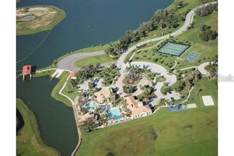 Casa en alquiler en Kissimmee, Florida, 5 dormitorios, 346.99 m2 № 1898812 - foto 14