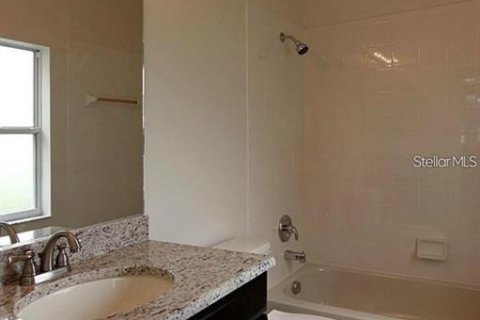 Casa en alquiler en Kissimmee, Florida, 5 dormitorios, 346.99 m2 № 1898812 - foto 12