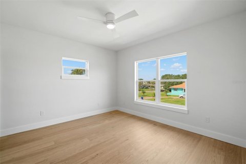 Casa en venta en Saint Petersburg, Florida, 4 dormitorios, 321.72 m2 № 1734664 - foto 21