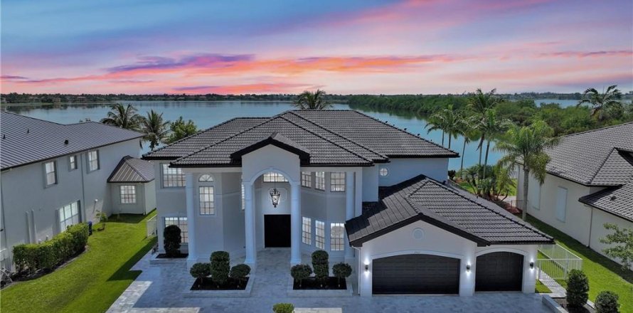 Casa en Miramar, Florida 6 dormitorios, 399.11 m2 № 2181917