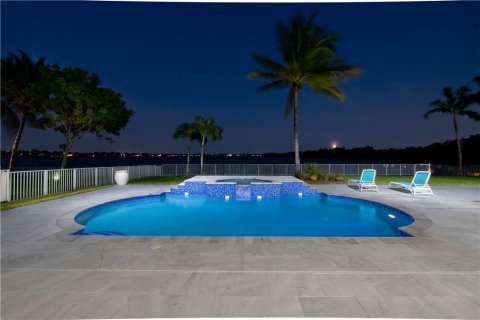Casa en alquiler en Miramar, Florida, 6 dormitorios, 399.11 m2 № 2181917 - foto 9