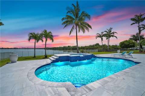 Casa en alquiler en Miramar, Florida, 6 dormitorios, 399.11 m2 № 2181917 - foto 4