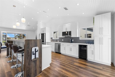 Villa ou maison à vendre à Port Charlotte, Floride: 3 chambres, 164.53 m2 № 1527470 - photo 13