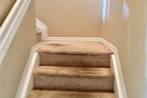 Condo in Doral, Florida, 3 bedrooms  № 1836341 - photo 13