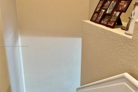 Condo in Doral, Florida, 3 bedrooms  № 1836341 - photo 23