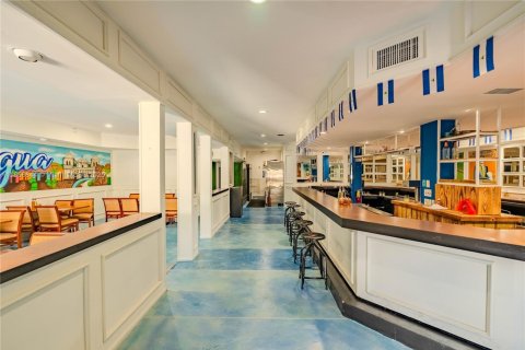 Propiedad comercial en venta en Miami Springs, Florida № 1887371 - foto 5