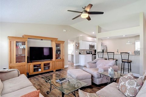 Casa en venta en San Antonio, Florida, 2 dormitorios, 124.67 m2 № 1902500 - foto 7