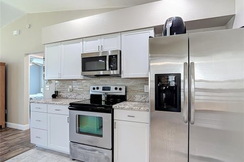 Casa en venta en San Antonio, Florida, 2 dormitorios, 124.67 m2 № 1902500 - foto 13