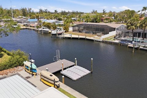 Condominio en venta en Bradenton, Florida, 2 dormitorios, 100.15 m2 № 2166738 - foto 3