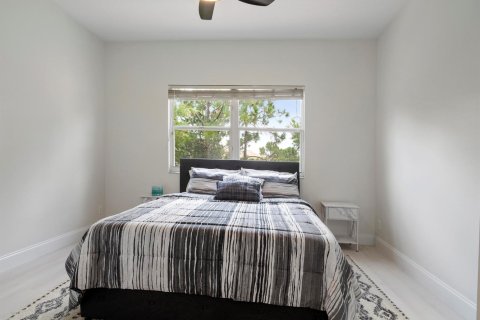Townhouse in Port St. Lucie, Florida 4 bedrooms, 183.3 sq.m. № 2078180 - photo 22
