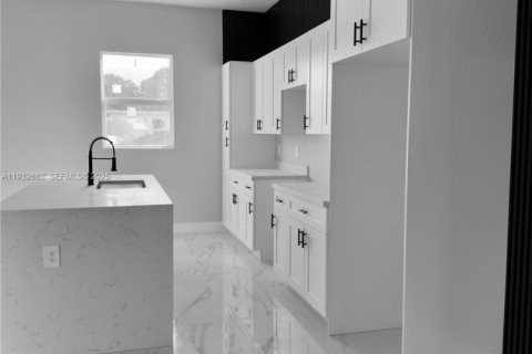 Villa ou maison à vendre à Lehigh Acres, Floride: 3 chambres № 2053844 - photo 5