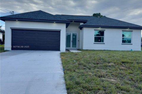 Villa ou maison à vendre à Lehigh Acres, Floride: 3 chambres № 2053844 - photo 3