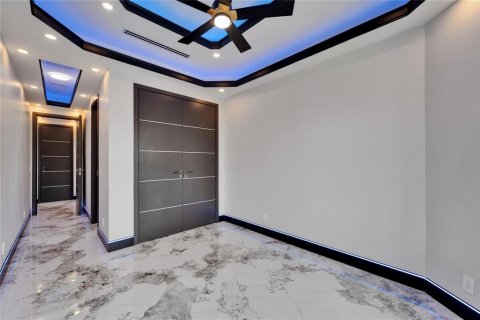 Casa en venta en Apollo Beach, Florida, 5 dormitorios, 297.47 m2 № 1761162 - foto 23