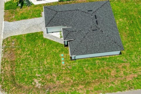 Villa ou maison à vendre à Lehigh Acres, Floride: 3 chambres, 151.34 m2 № 2024879 - photo 3