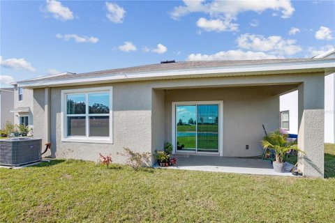 House in San Antonio, Florida 3 bedrooms, 140.28 sq.m. № 1894393 - photo 30